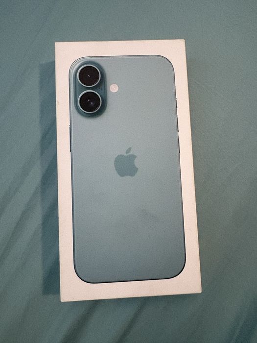 Iphone 16 simplu