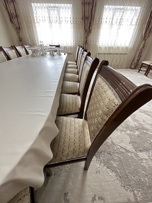 Стол и стулья, качественные