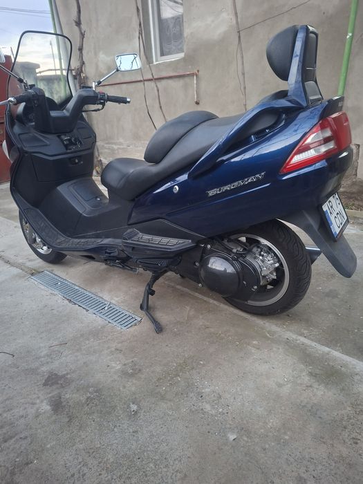 Vind sau schimb suzuki burmang 400