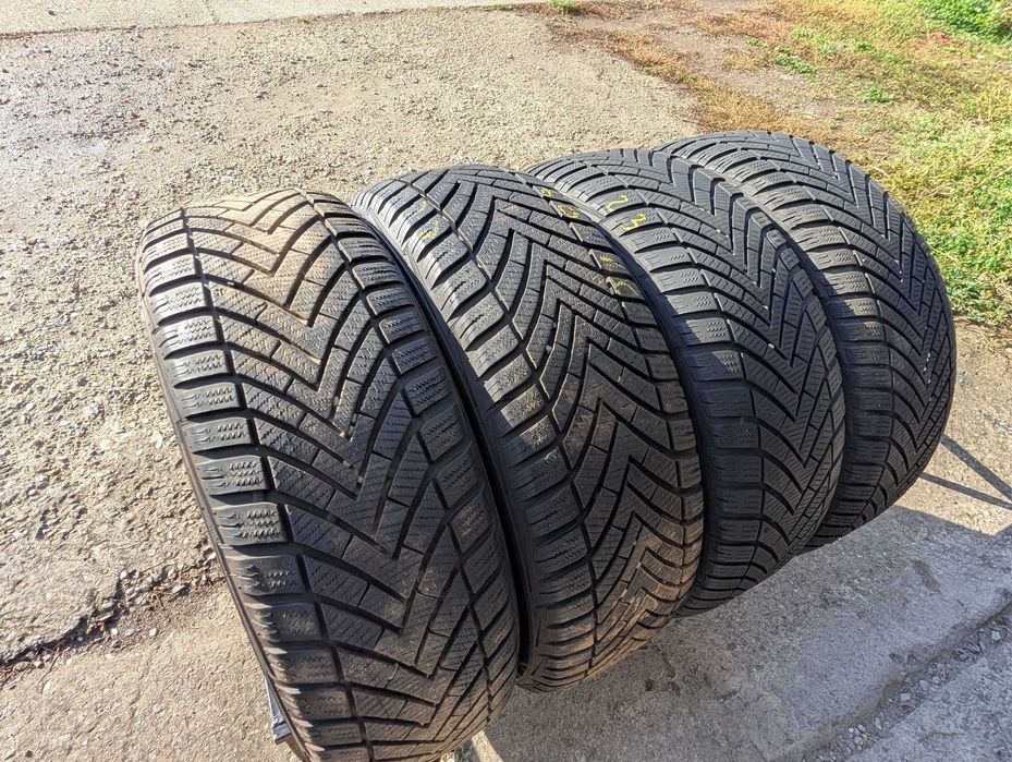 SET 2 Anvelope Iarna 205/60 R16 VREDESTEIN M+S ras