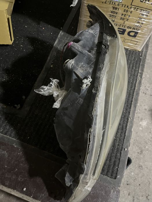 Продам Блок фар lexus rx300 с БИледами