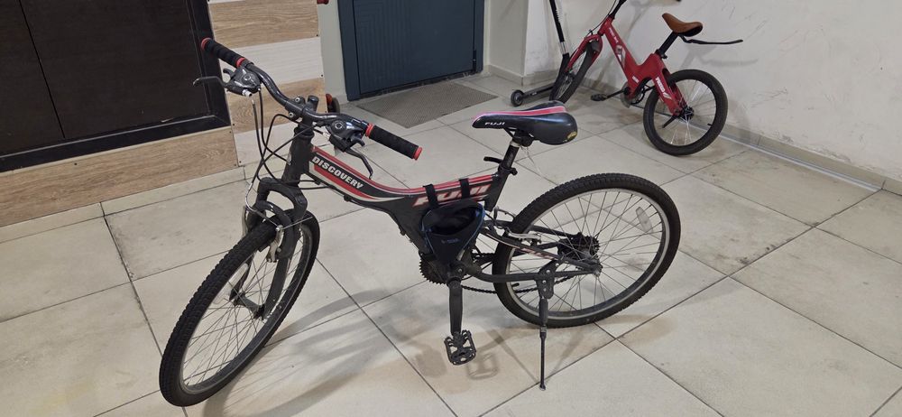 Велосипед Fuji discovery.