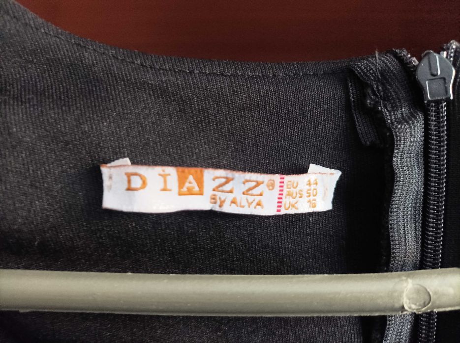 Rochie elegantă foarte frumoasă