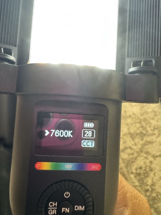 Продам постоянный свет Godox lc500r