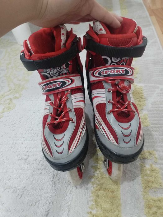 Ролики красный цвет