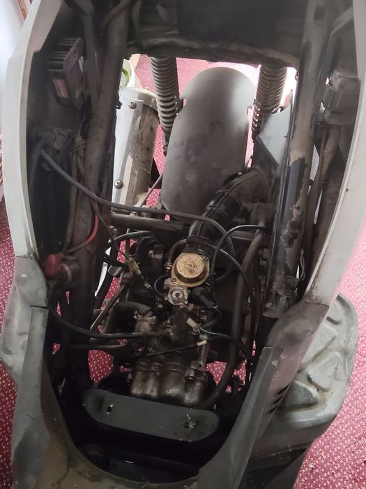 Vând scuter de 125 kymco