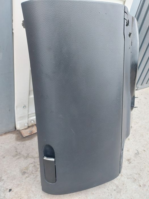 Torpedou Audi A4 B6 B7 model 2001-2008 culoare neagra autoturism volan stanga