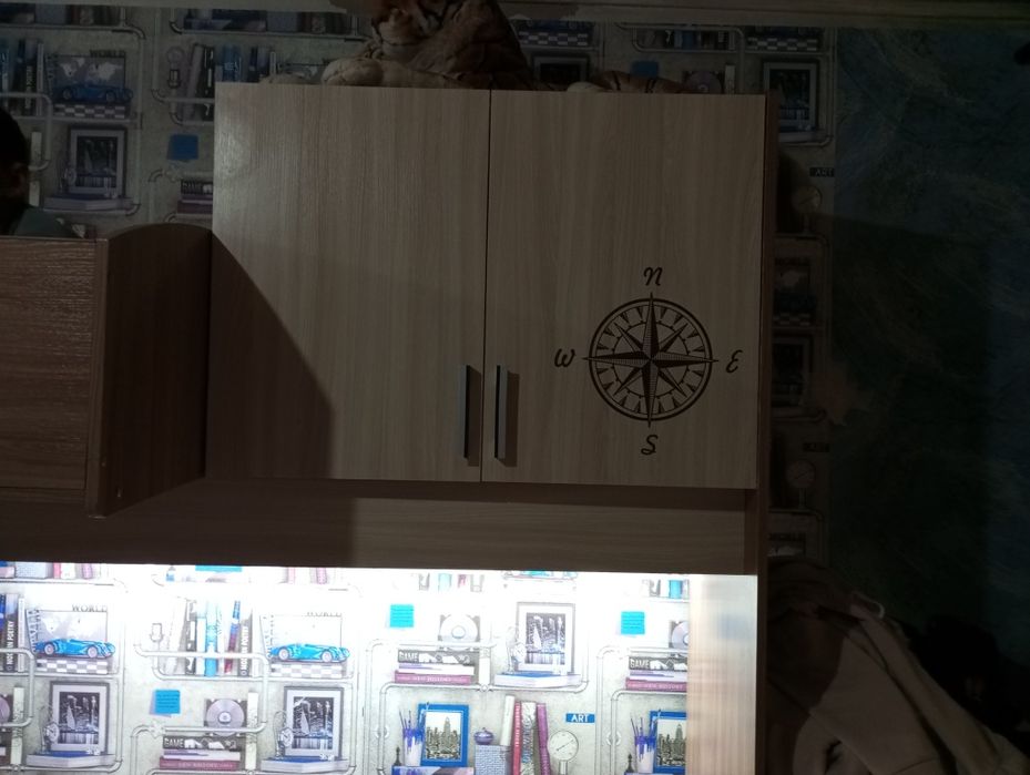 Двухъярусная кровать на продажу