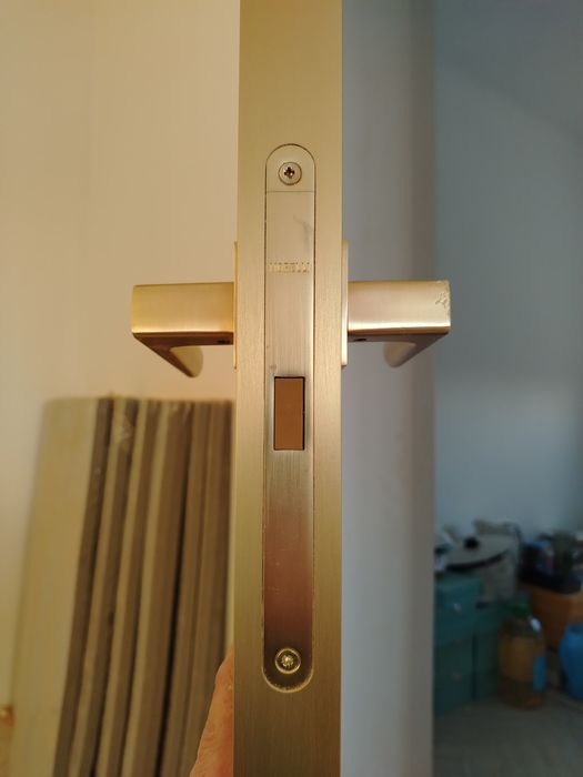 Установка дверей