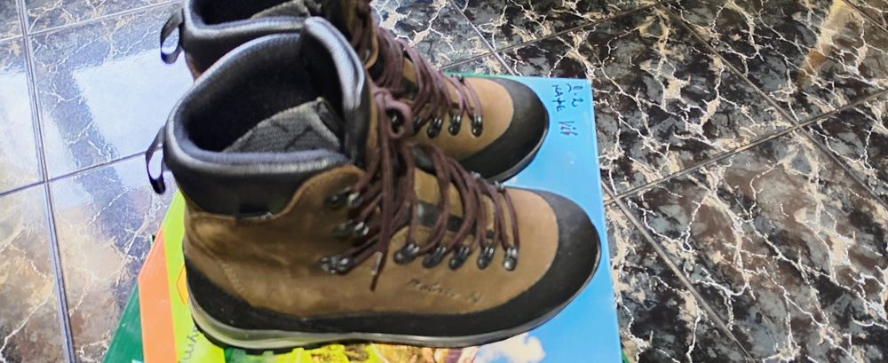 Ловни обувки Добрев Н