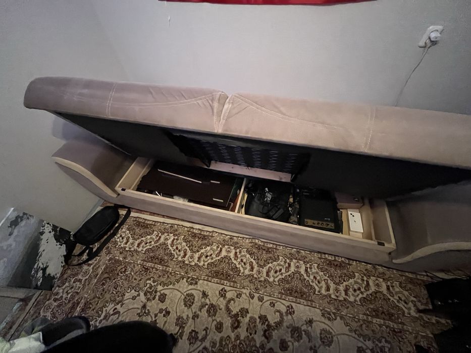 диван на продажу