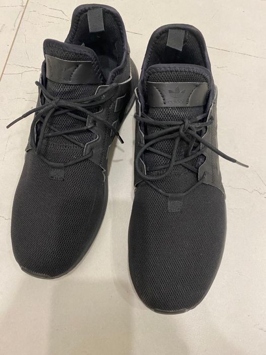 Продам кроссовки Adidas