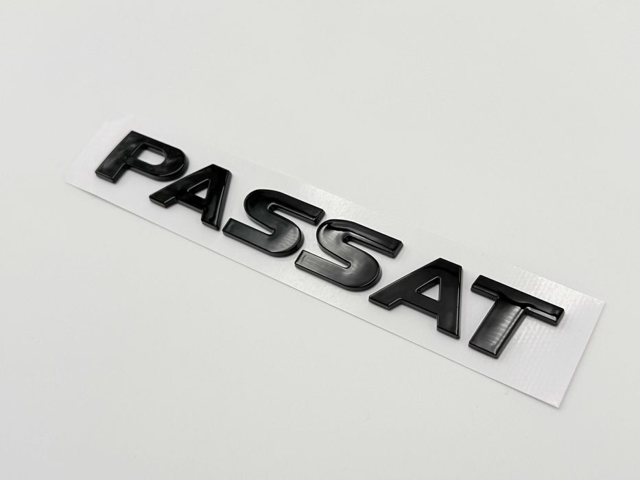 Emblema Compatibila VW Passat negru