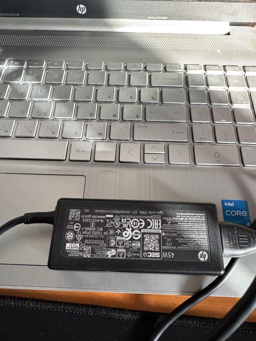 HP Notebook sotiladi