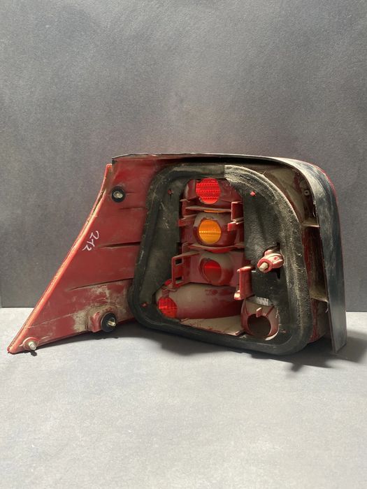 Lampa / Tripla stop dreapta pe aripa 37740748 Volkswagen VW Golf 2002
