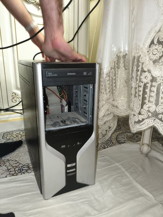 LG компютер сотилади