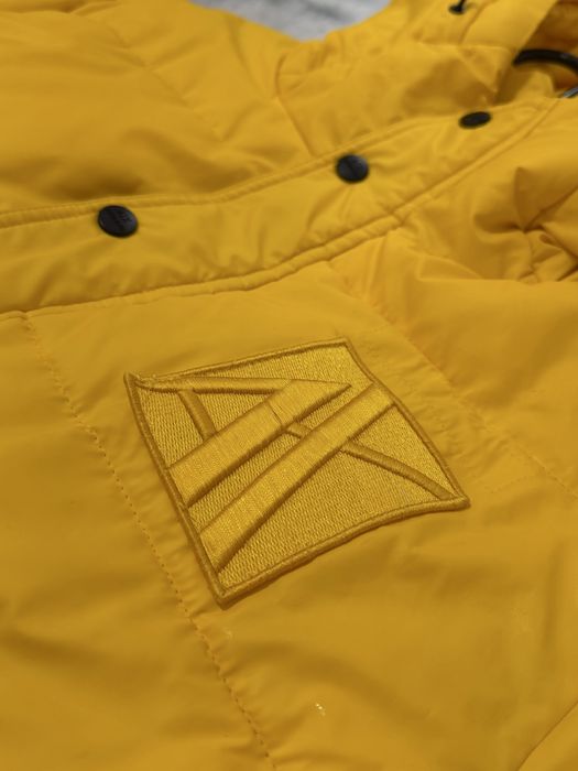 Куртка Armani  L зимняя