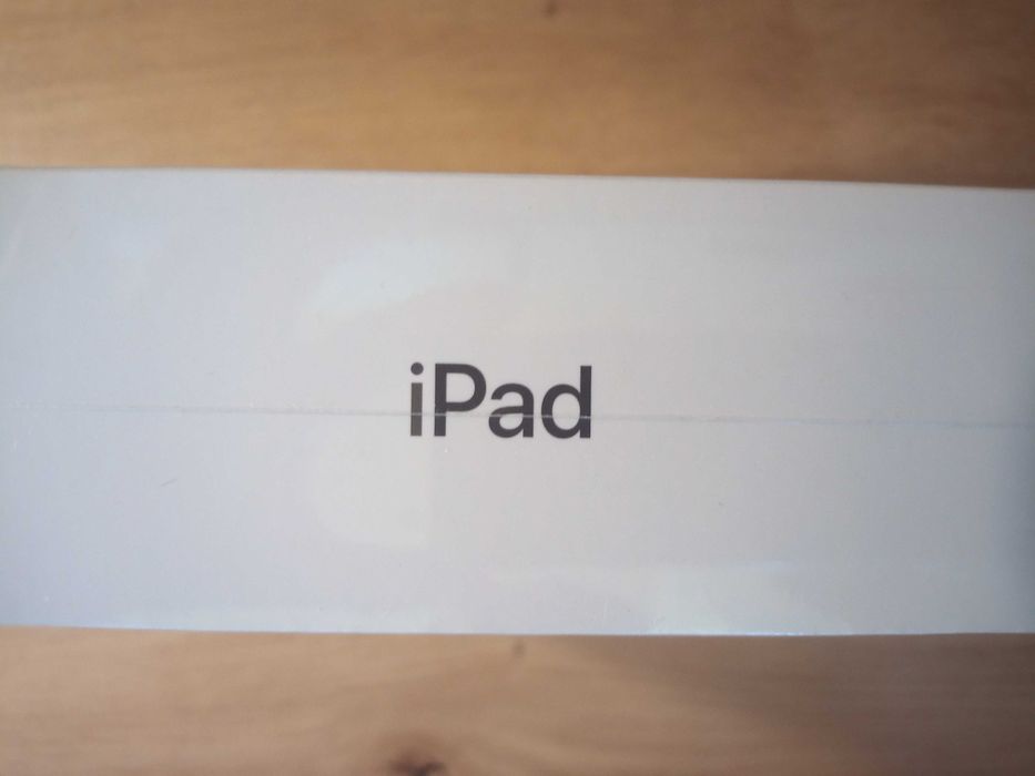НОВ iPad 10.2" A2429 128GB Gen8 Таблет фабрично запечатан