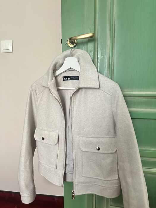 Zara екрю яке не е носено