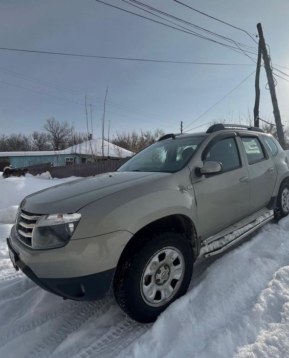 Продам машину Рено Дастер