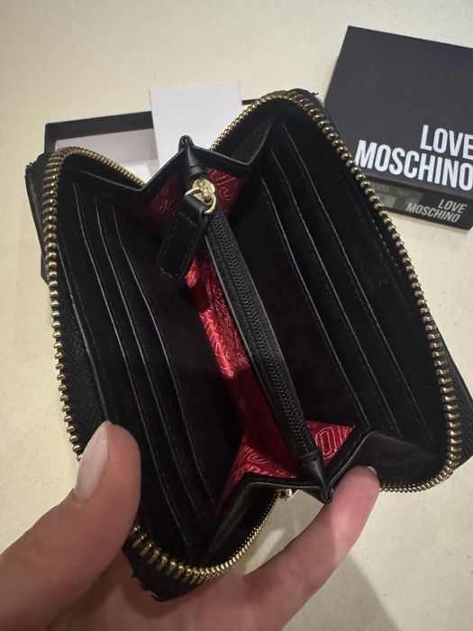 Порфейл love moschino