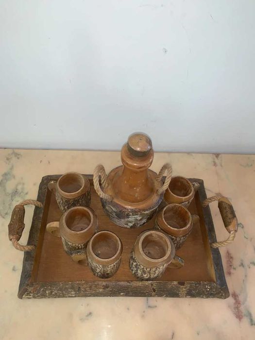 Set pahare sticla tava din lemn decor crama filigorie
