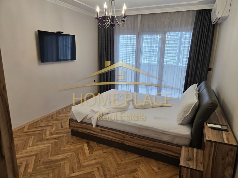 Дава се под наем Тристаен апартамент в Варна, Цветен квартал - 76 кв.м за 797.64 € - Снимка #1