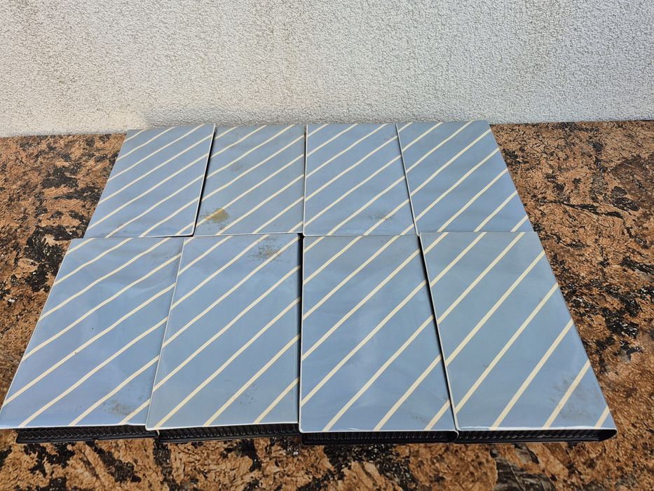 Vând 32 casete video VHS originale cu filme & seriale in limba Rusa