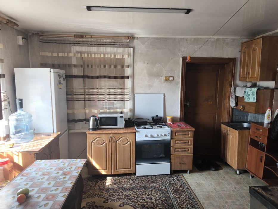 Продам шпальный дом барачного типа