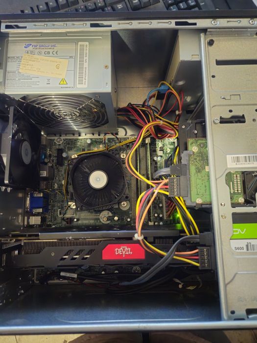 Компютър с i7 4770, 16GB Ram , RX570 4GB, SSD