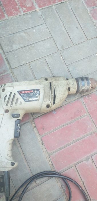 Электроинструмент.