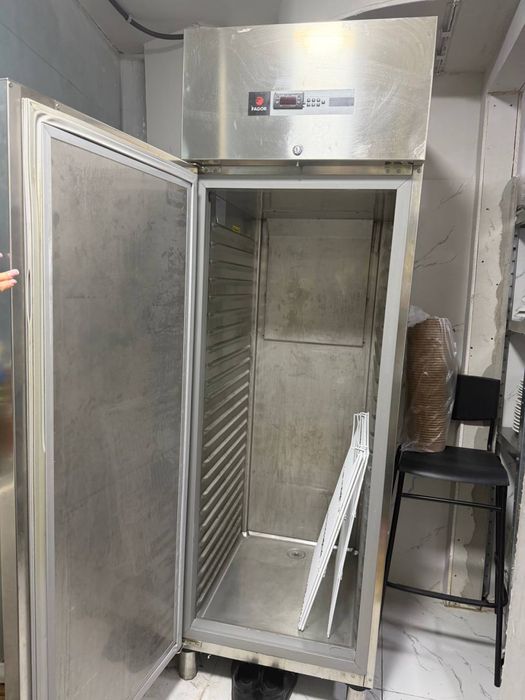 Холодильник Fagor