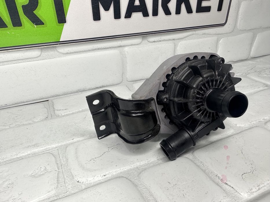 Водна помпа AUDI VW 1EA965567L