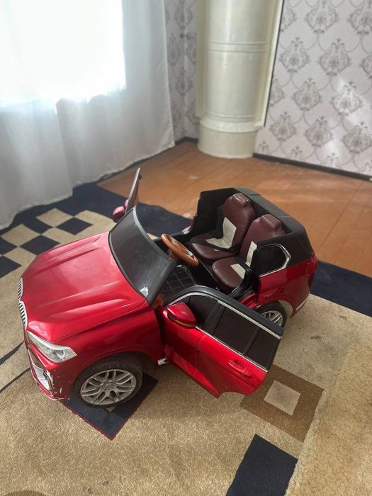 Детский электрическая машина с пультом управления