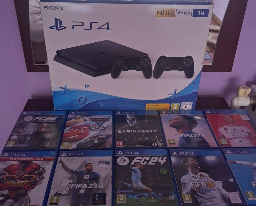 PS4 cu memorie 1TB + 2 controlere