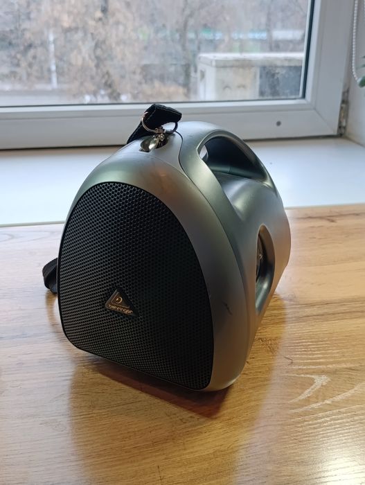 Колонка Behringer HPA40