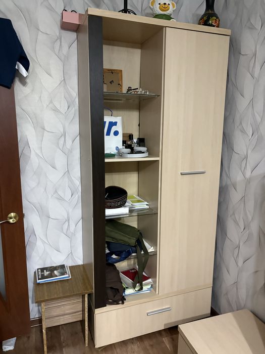 Продам два Шкафа