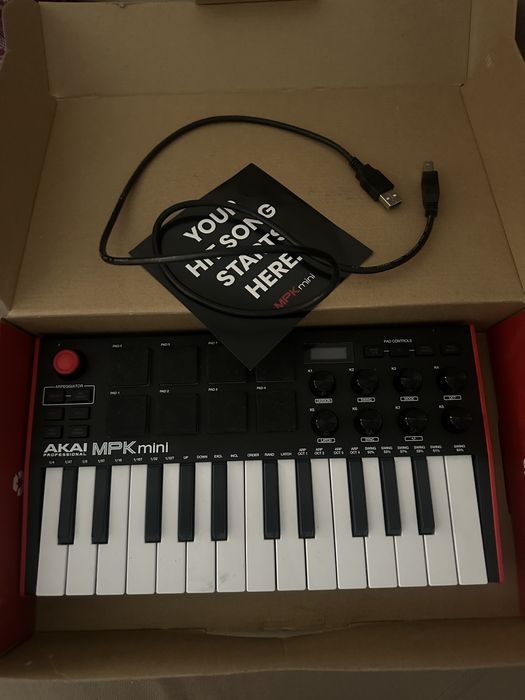 Controller akai mpk mini