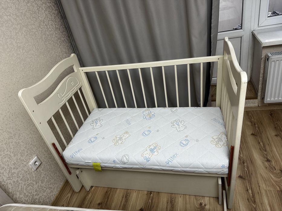 Продам манежку все есть в комплекте