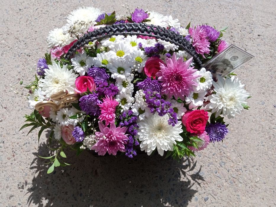 Цветы (букеты,корзинки)на заказ