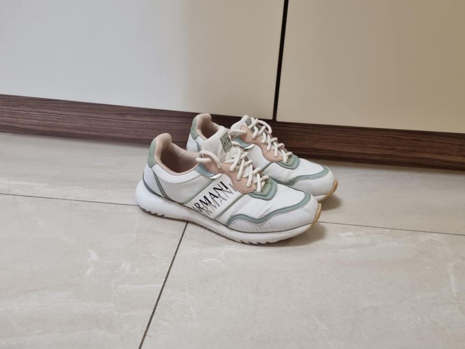 Дамски маратонки Армани,номер 39