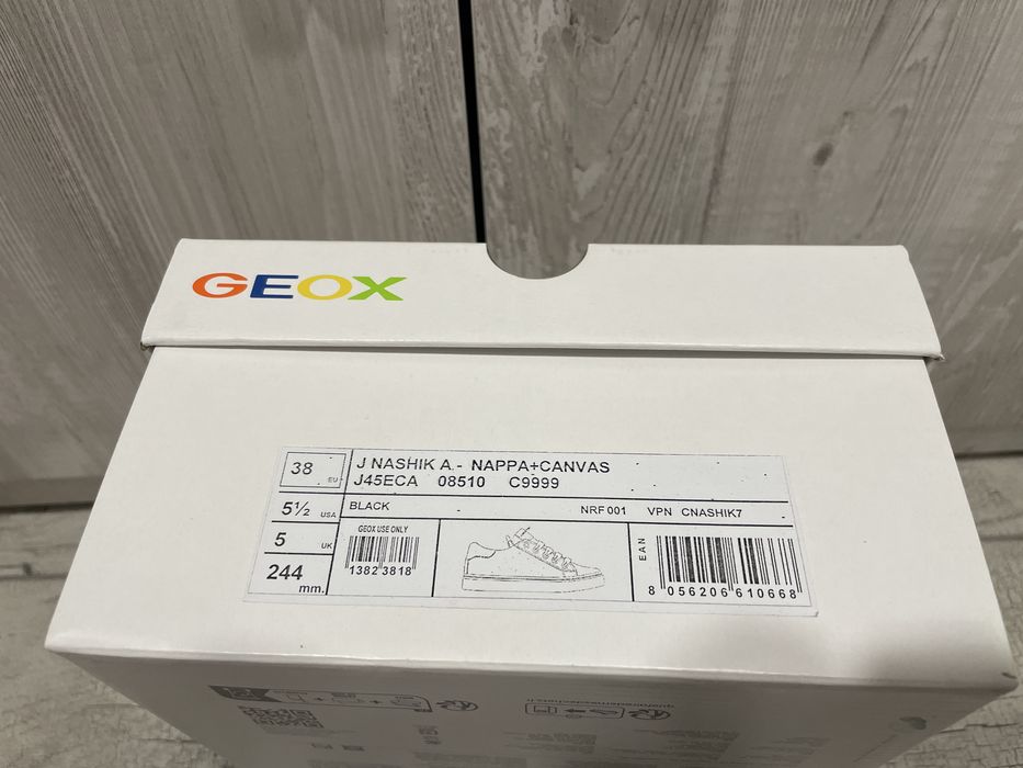 Детски кожени обувки Geox