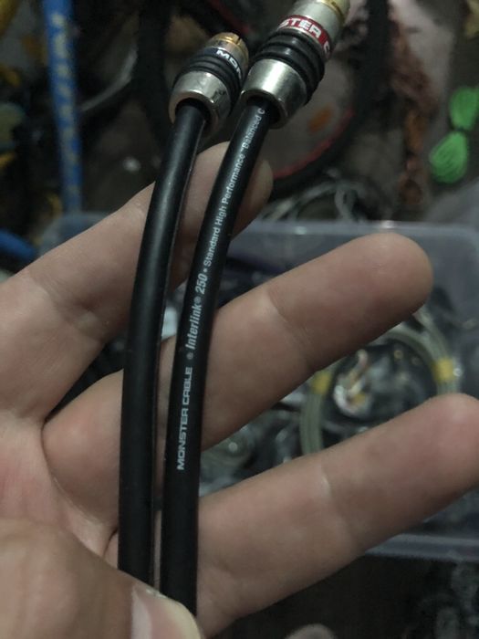 Vand cabluri rca monster