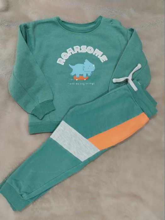 Панталончета и блузи за МОМЧЕ р-р 92