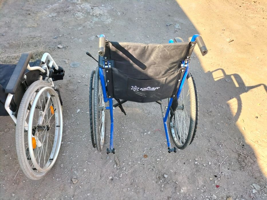 Продам  инвалидную коляску