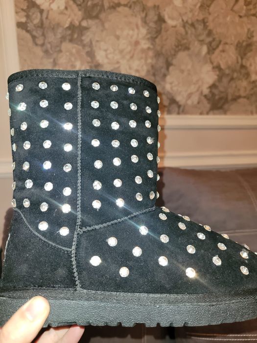 Уги замшевые в стразах