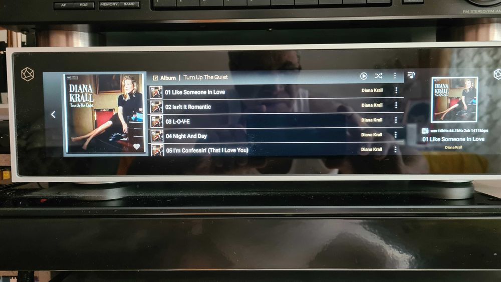 HiFi Rose RS 150B media center, network streamer și DAC