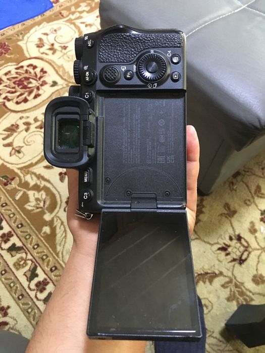 Sony A 7 S3 iii sotiladi srochna