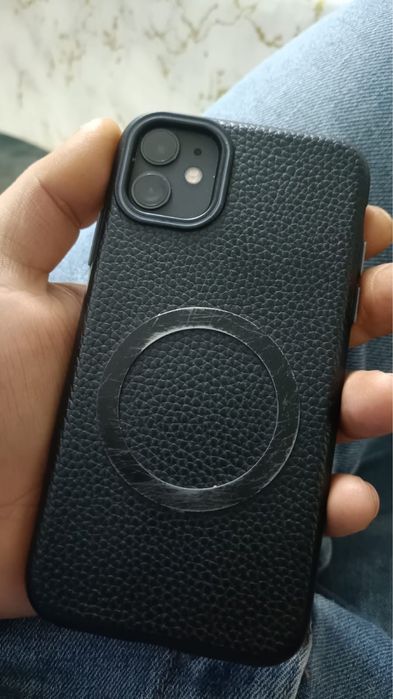 iPhone 11 64Gb 87% емкость