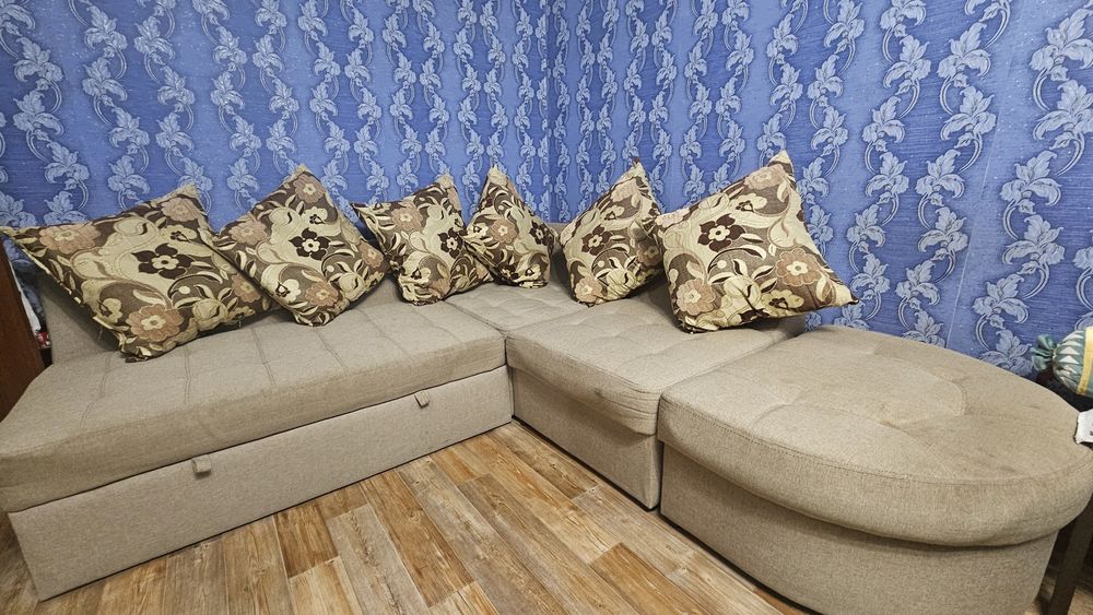 Продам угловой диван